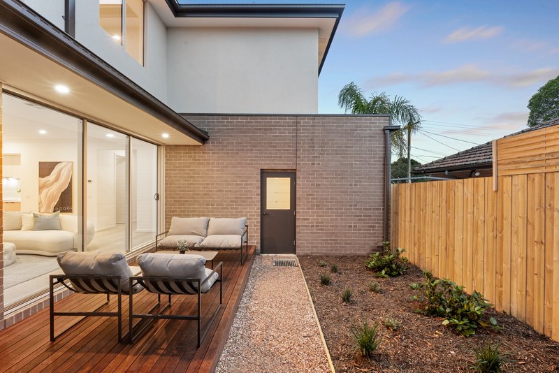 Photo - 19 Christina Street, Burwood VIC 3125 - Image 14