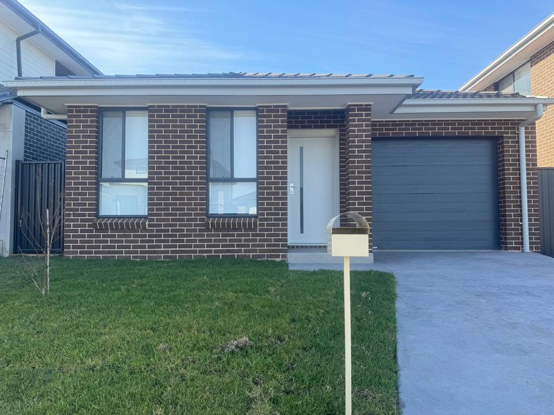 Photo - 19 Circinus Street, Austral NSW 2179 - Image 23