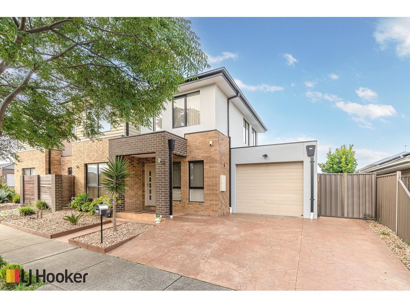 19 Clarendon Avenue, Craigieburn VIC 3064