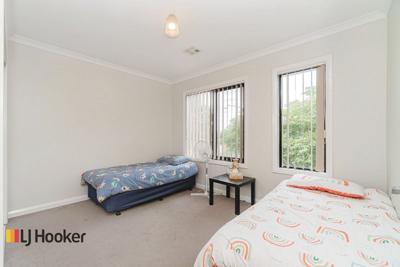 Photo - 19 Clarendon Avenue, Craigieburn VIC 3064 - Image 15