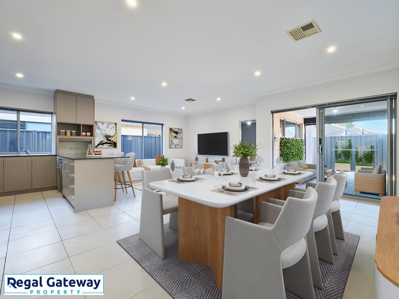 Photo - 19 Claymore Place, Piara Waters WA 6112 - Image 2