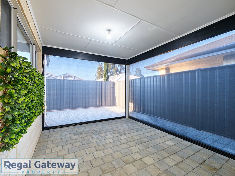 Photo - 19 Claymore Place, Piara Waters WA 6112 - Image 15