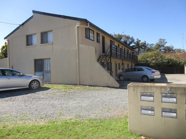 1/9 Clayton Street, Labrador QLD 4215