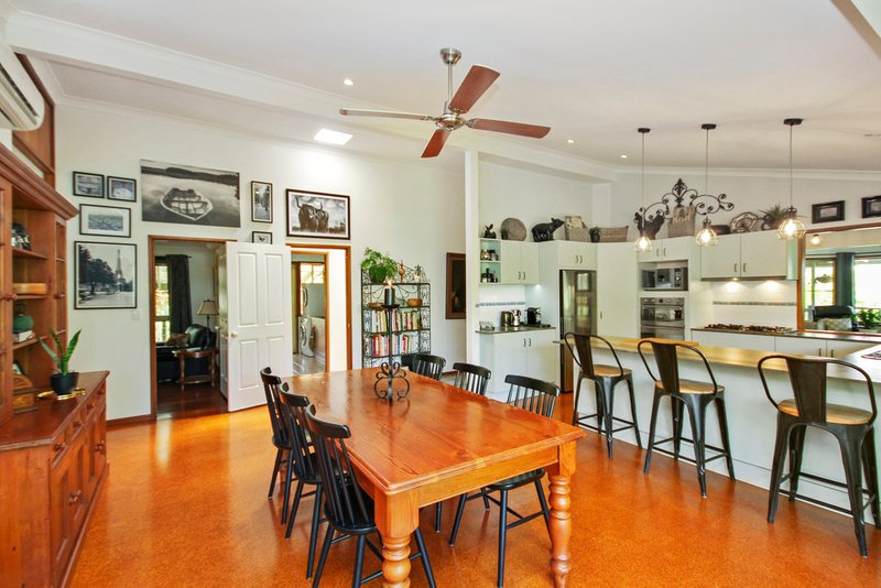 Photo - 19 Clearview Drive, Glass House Mountains QLD 4518 - Image 3