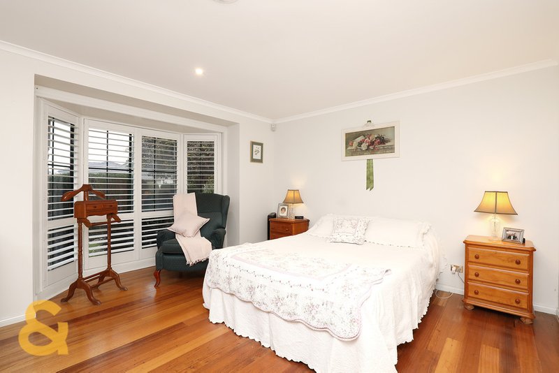 Photo - 19 Cleeland Court, Roxburgh Park VIC 3064 - Image 6