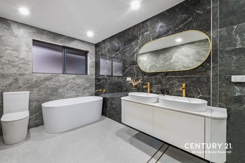 Photo - 19 Cleveland Close, Rouse Hill NSW 2155 - Image 9