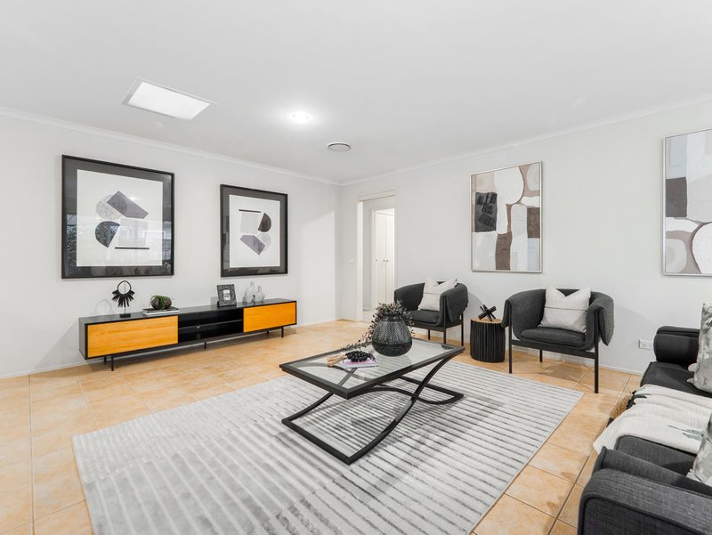 Photo - 19 Clifton Grove, Carrum Downs VIC 3201 - Image 9