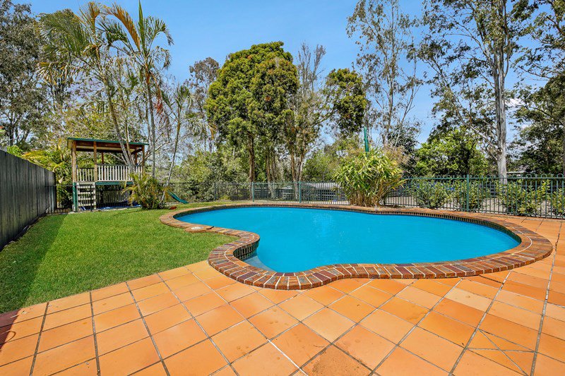 Photo - 19 Clivia Crescent, Daisy Hill QLD 4127 - Image 1
