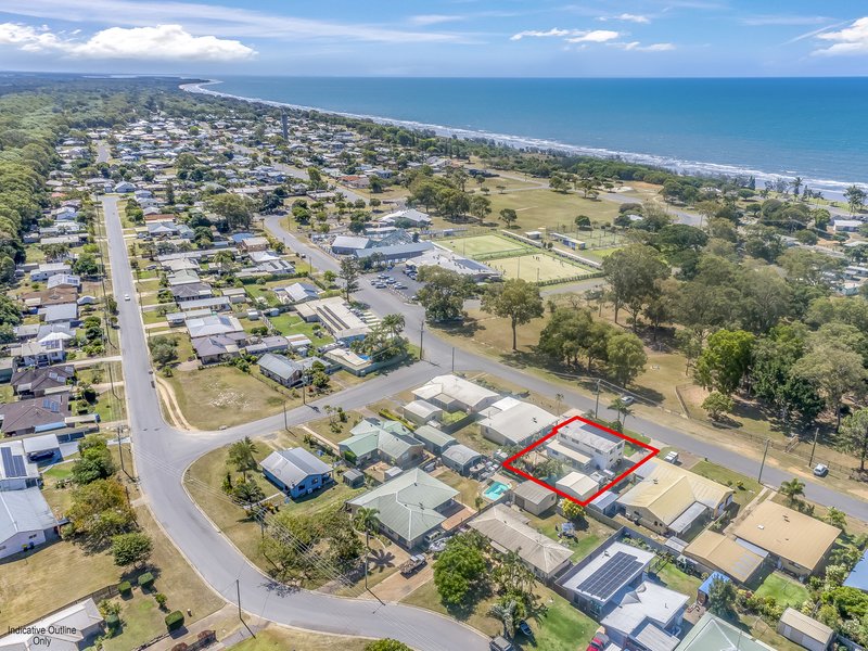 Photo - 19 Club Avenue, Moore Park Beach QLD 4670 - Image 5