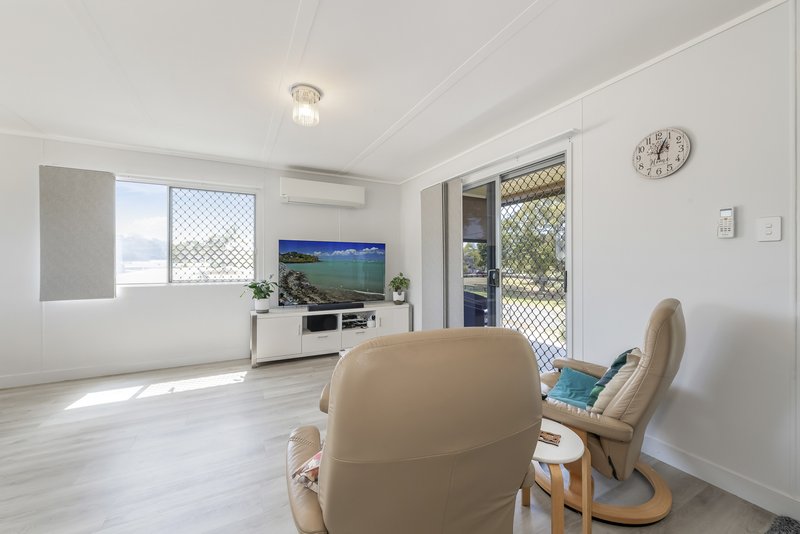 Photo - 19 Club Avenue, Moore Park Beach QLD 4670 - Image 12