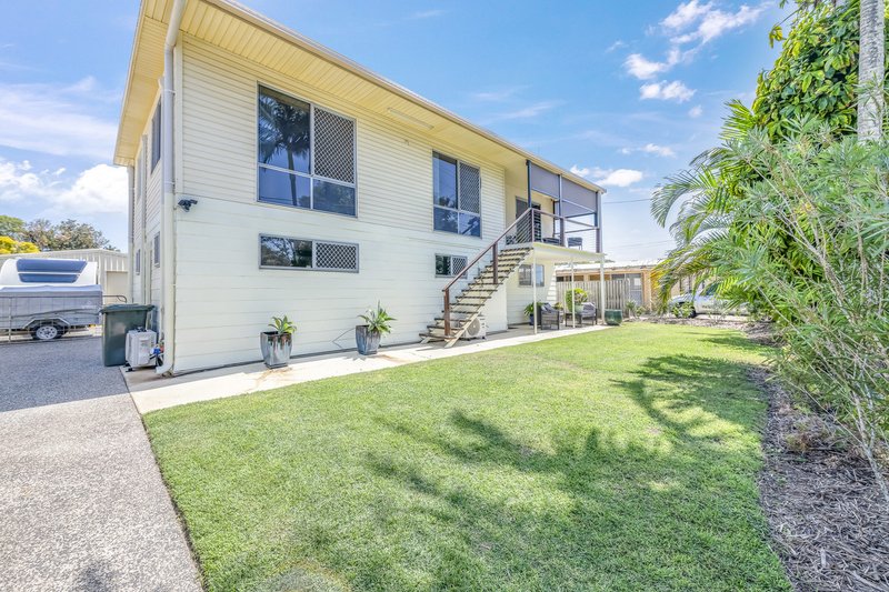 Photo - 19 Club Avenue, , Moore Park Beach QLD 4670 - Image 6