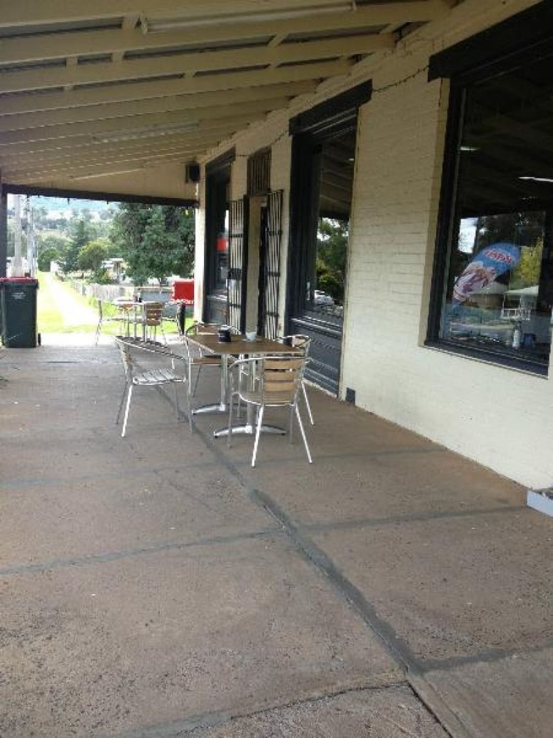 Photo - 19 Coach Street, Wallabadah NSW 2343 - Image 6