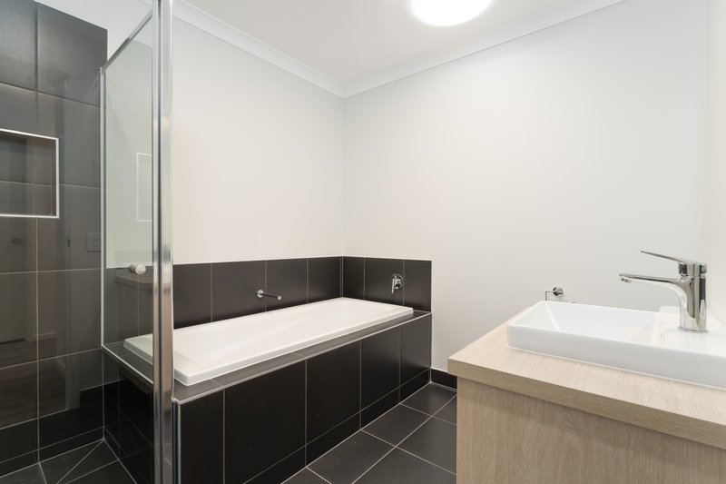 Photo - 19 Colmar Street, Lara VIC 3212 - Image 5