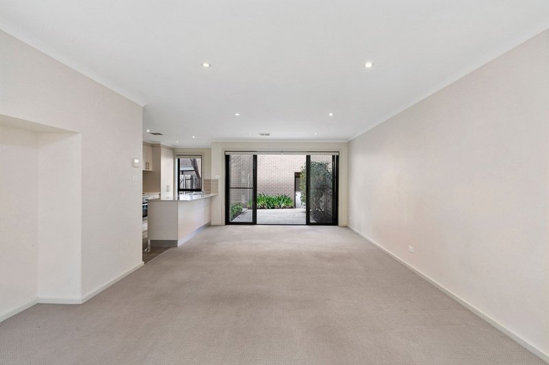Photo - 1/9 Combo Court, Harrison ACT 2914 - Image 3