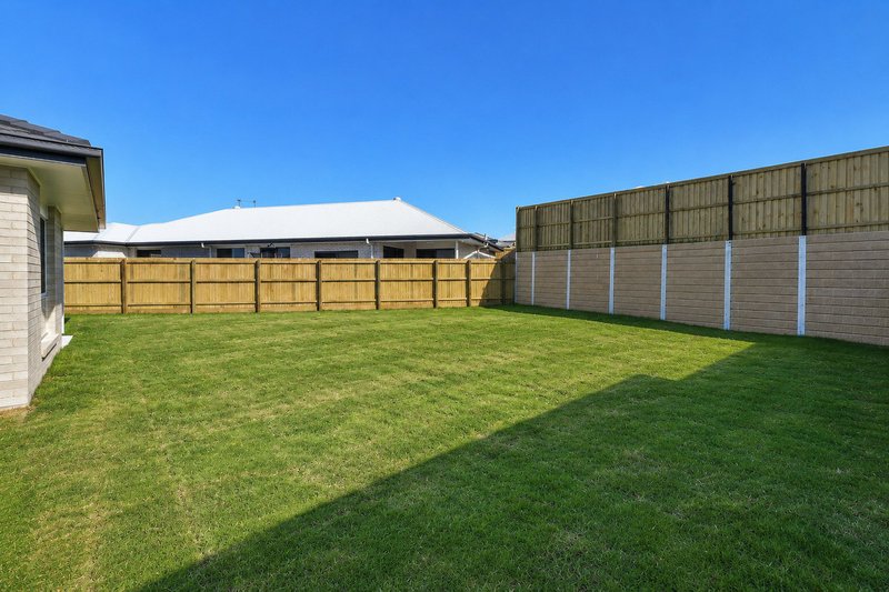 Photo - 19 Compass Road, Flagstone QLD 4280 - Image 3