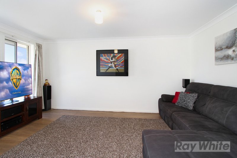 Photo - 19 Conimbla Crescent, Tamworth NSW 2340 - Image 2