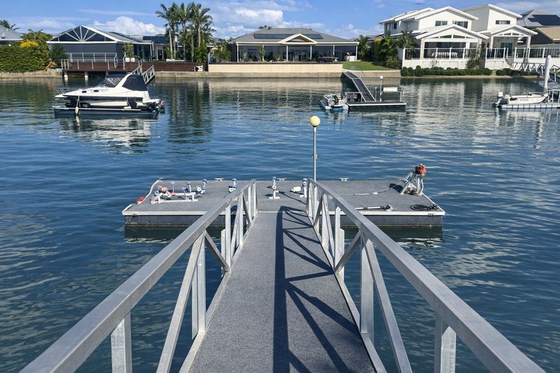 Photo - 19 Constellation Court, Newport QLD 4020 - Image 8
