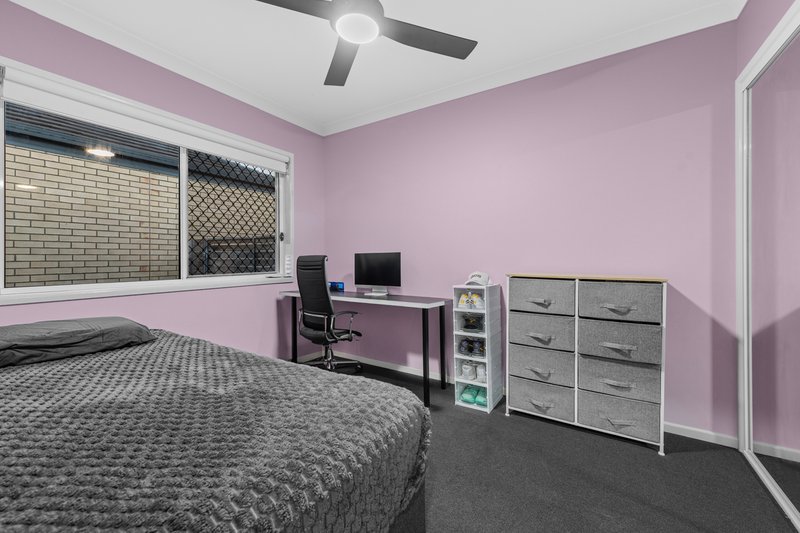 Photo - 19 Cootharaba Crescent, Warner QLD 4500 - Image 21