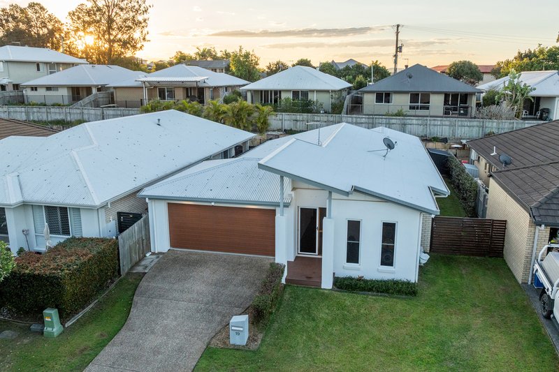 Photo - 19 Cootharaba Crescent, Warner QLD 4500 - Image 26