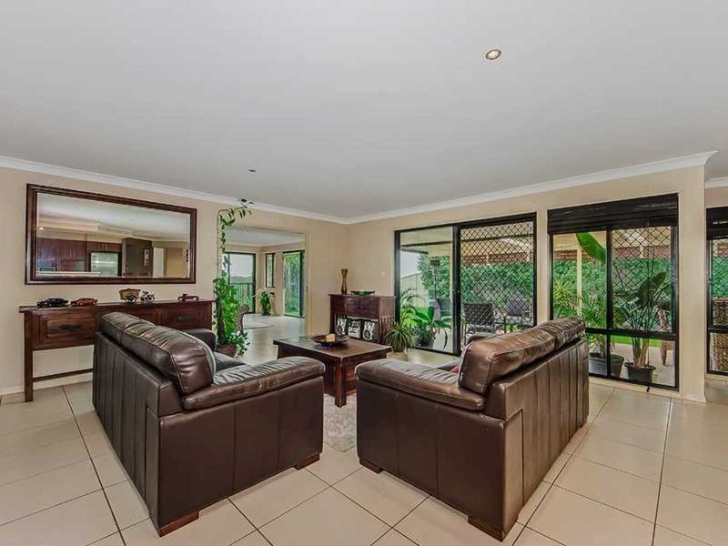 Photo - 19 Cordyline Drive, Reedy Creek QLD 4227 - Image 6