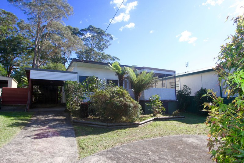 19 Cornfield Parade, Fishermans Paradise NSW 2539