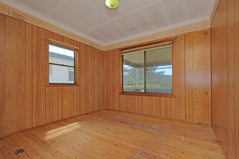 Photo - 19 Cornfield Parade, Fishermans Paradise NSW 2539 - Image 4