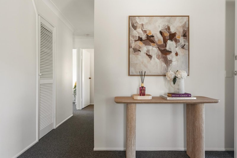 Photo - 19 Cotswold Street, Mount Warren Park QLD 4207 - Image 12