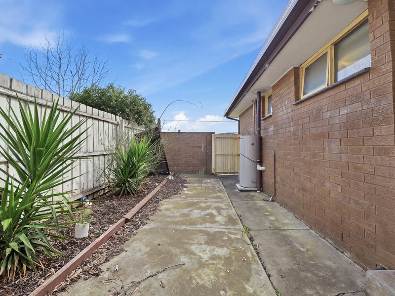 Photo - 1/9 Cottrell Street, Werribee VIC 3030 - Image 9