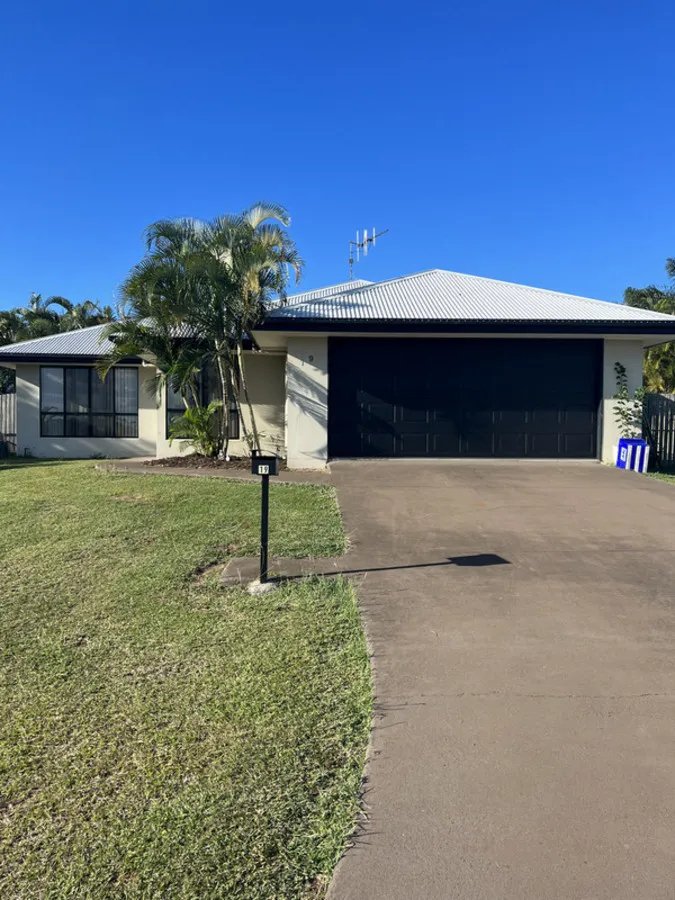 Photo - 19 Cove Street, Burnett Heads QLD 4670 - Image 6