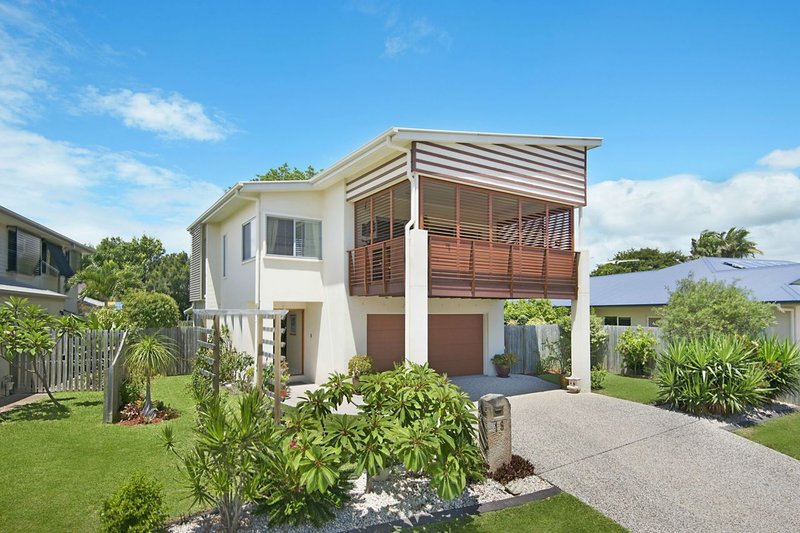 19 Cremorne Place, Brighton QLD 4017