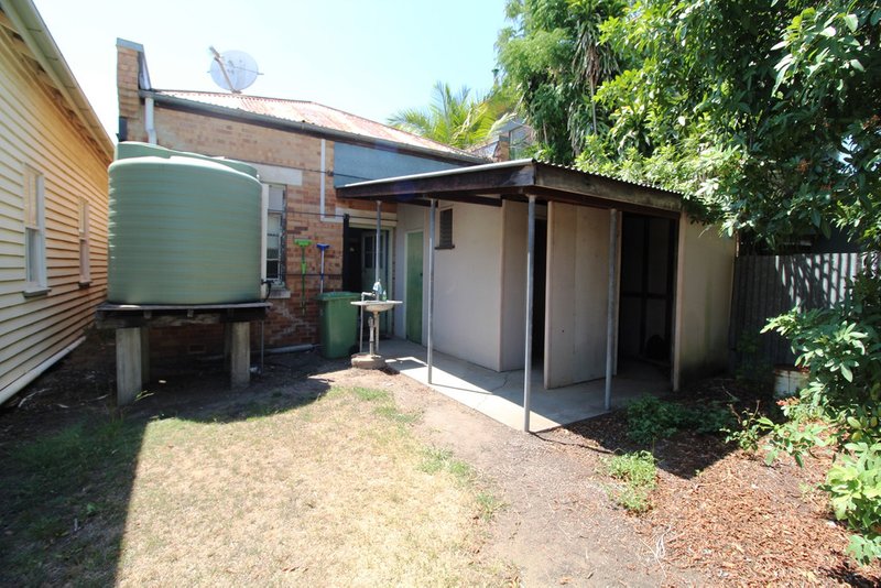 Photo - 19 Cressbrook Street, Toogoolawah QLD 4313 - Image 4