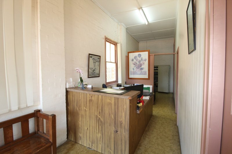 Photo - 19 Cressbrook Street, Toogoolawah QLD 4313 - Image 6