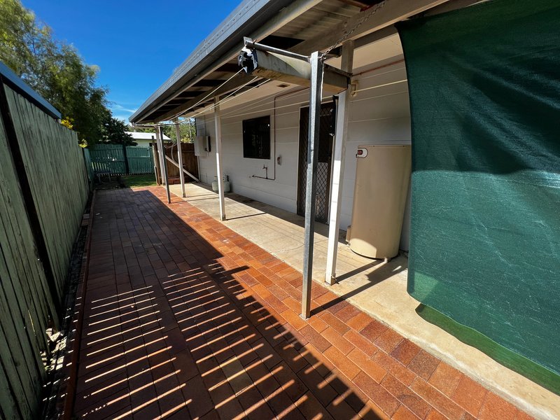 Photo - 19 Cumberland Avenue, Smithfield QLD 4878 - Image 9