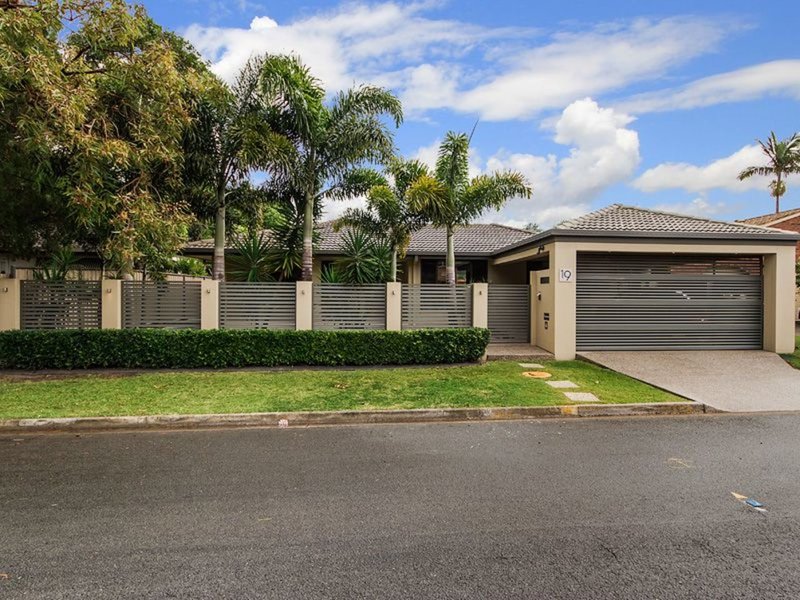 19 Curlew Cres , Burleigh Waters QLD 4220