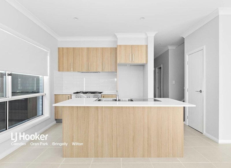 Photo - 19 Cycads Way, Currans Hill NSW 2567 - Image 2