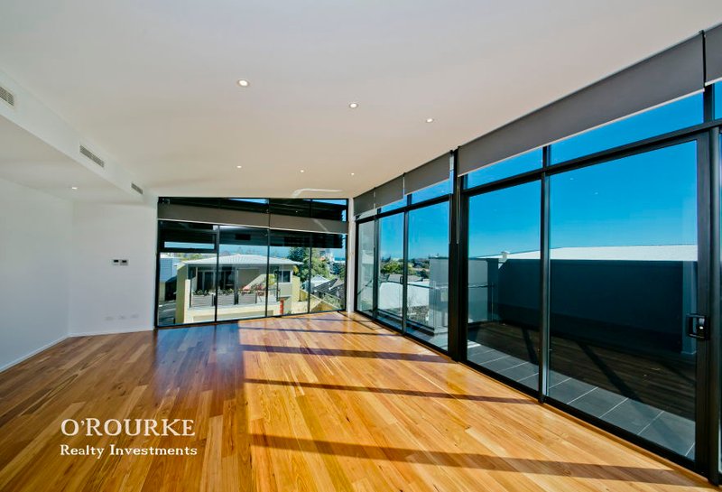 Photo - 19 d Nautilus Crescent, Scarborough WA 6019 - Image 4