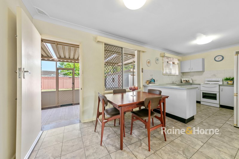 Photo - 19 Daffodil Drive, Woy Woy NSW 2256 - Image 5