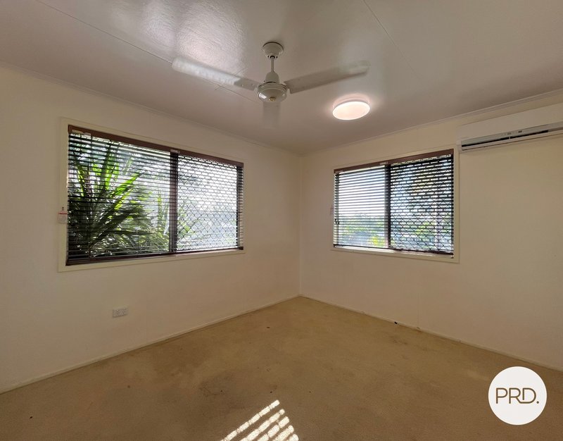 Photo - 19 Dalton Street, Clinton QLD 4680 - Image 7