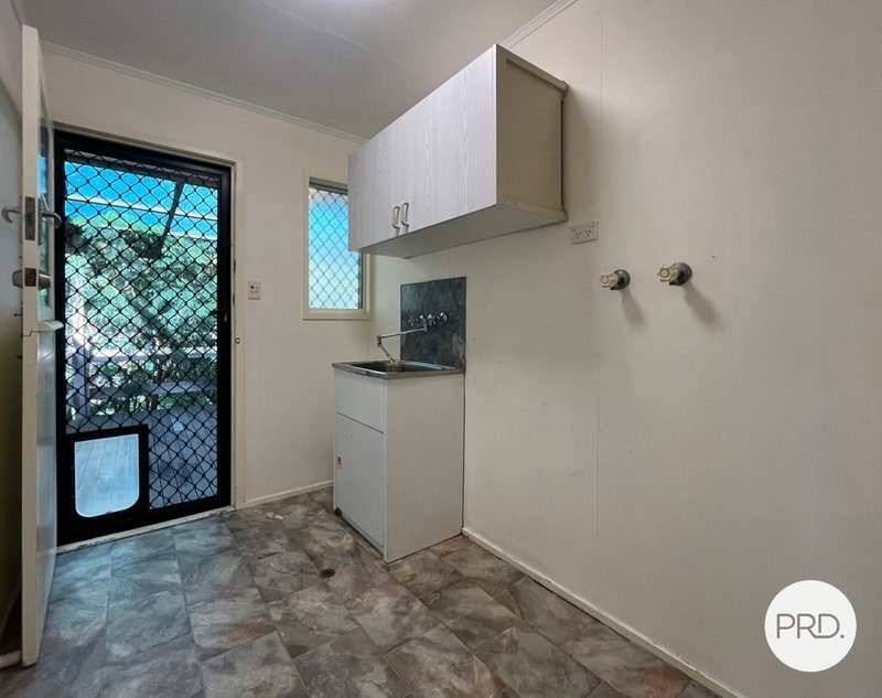 Photo - 19 Dalton Street, Clinton QLD 4680 - Image 8