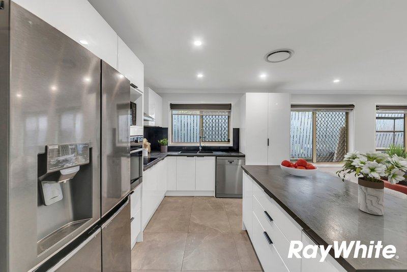 Photo - 19 David Street, North Booval QLD 4304 - Image 5