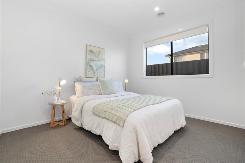 Photo - 19 Davidson Street, Wyndham Vale VIC 3024 - Image 5