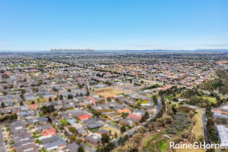 Photo - 19 Deakin Grove, Burnside Heights VIC 3023 - Image 15