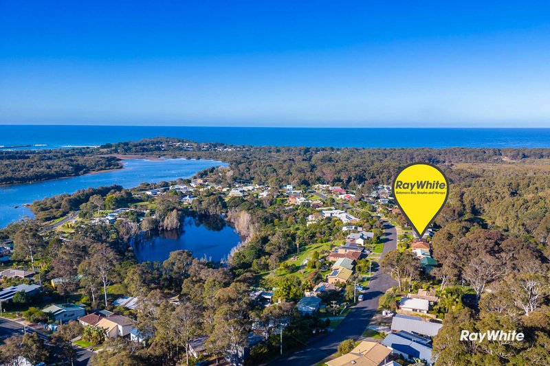 19 Dell Parade, Moruya Heads NSW 2537