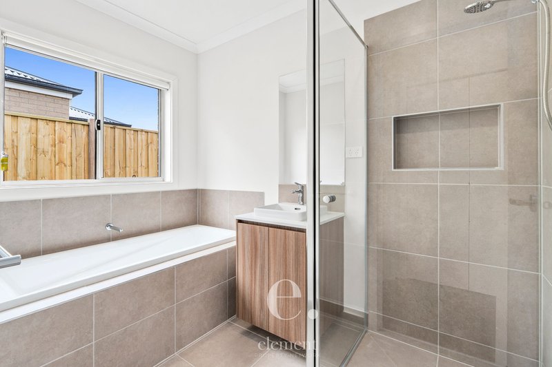 Photo - 19 Delmare Drive, Leopold VIC 3224 - Image 6