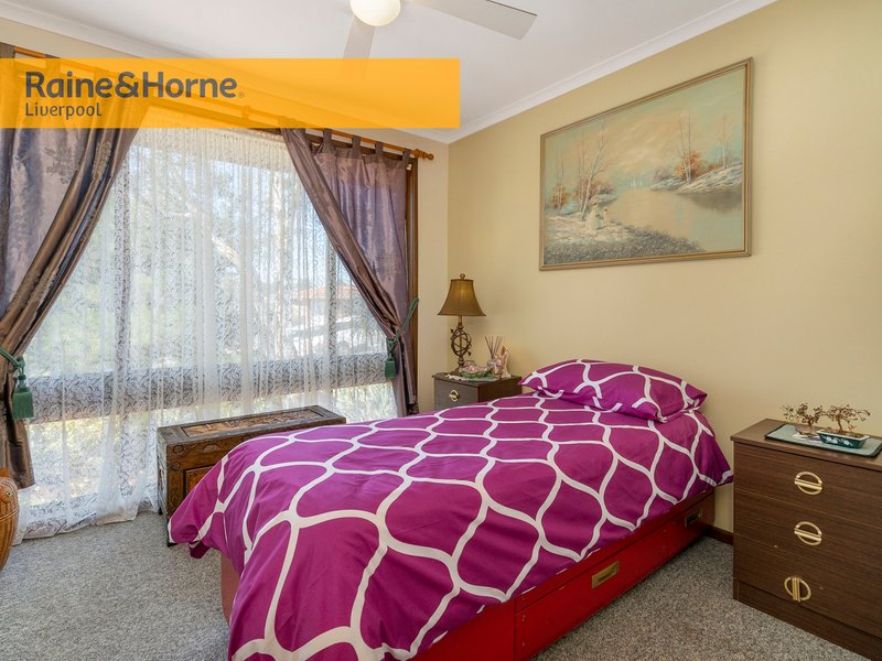 Photo - 19 Demetrius Road, Rosemeadow NSW 2560 - Image 13