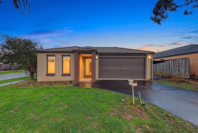 Photo - 19 Devine Drive, Pakenham VIC 3810 - Image 1