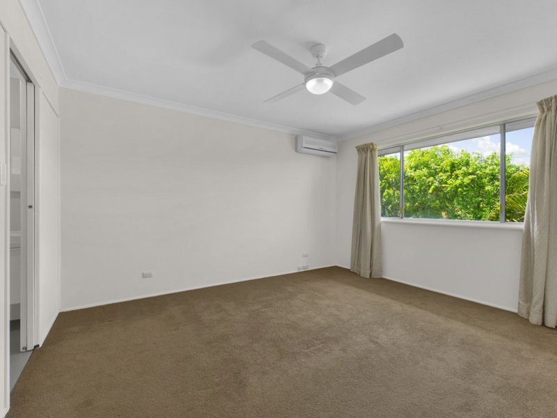 Photo - 19 Devona Street, Aspley QLD 4034 - Image 8