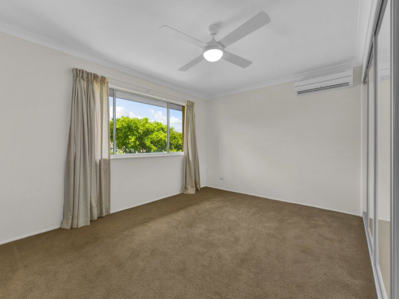 Photo - 19 Devona Street, Aspley QLD 4034 - Image 10