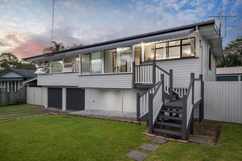 Photo - 19 Dibbil Street, Chermside West QLD 4032 - Image 1