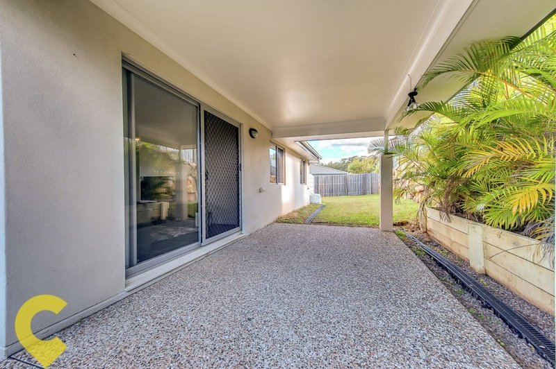 Photo - 19 Dillon Avenue, Augustine Heights QLD 4300 - Image 10